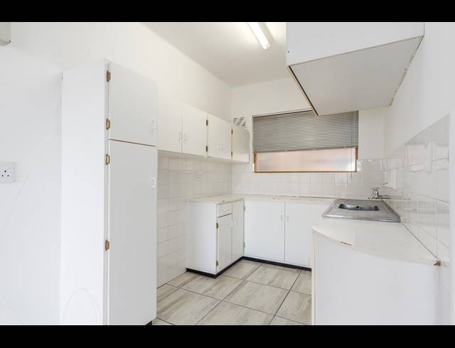 2 BEDROOM APARTMENT TO LET IN ORANJEZICHT